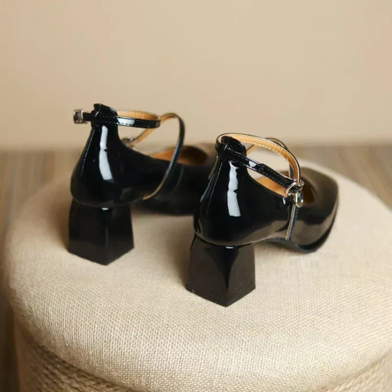 Fyla™ | Eleganckie Szpilki z Zapięciem na Kostce