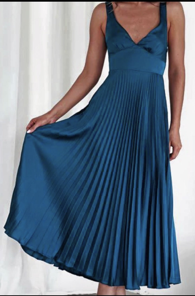 Fern | Elegancka sukienka maxi z miękkim krojem